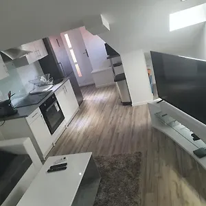 Jolit3 Avec Clim Netflix Et Prime Appartement Givors